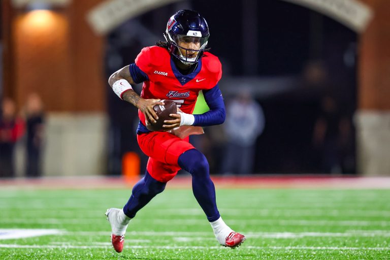 QUINIX  Sport News: Former Liberty QB Kaidon Salter commits to Colorado for final season of eligibility